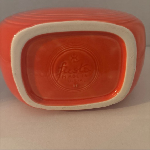 FiestaWare Large Disc Pitcher Orange/Persimmon 7" Tall - Picture 6 of 8